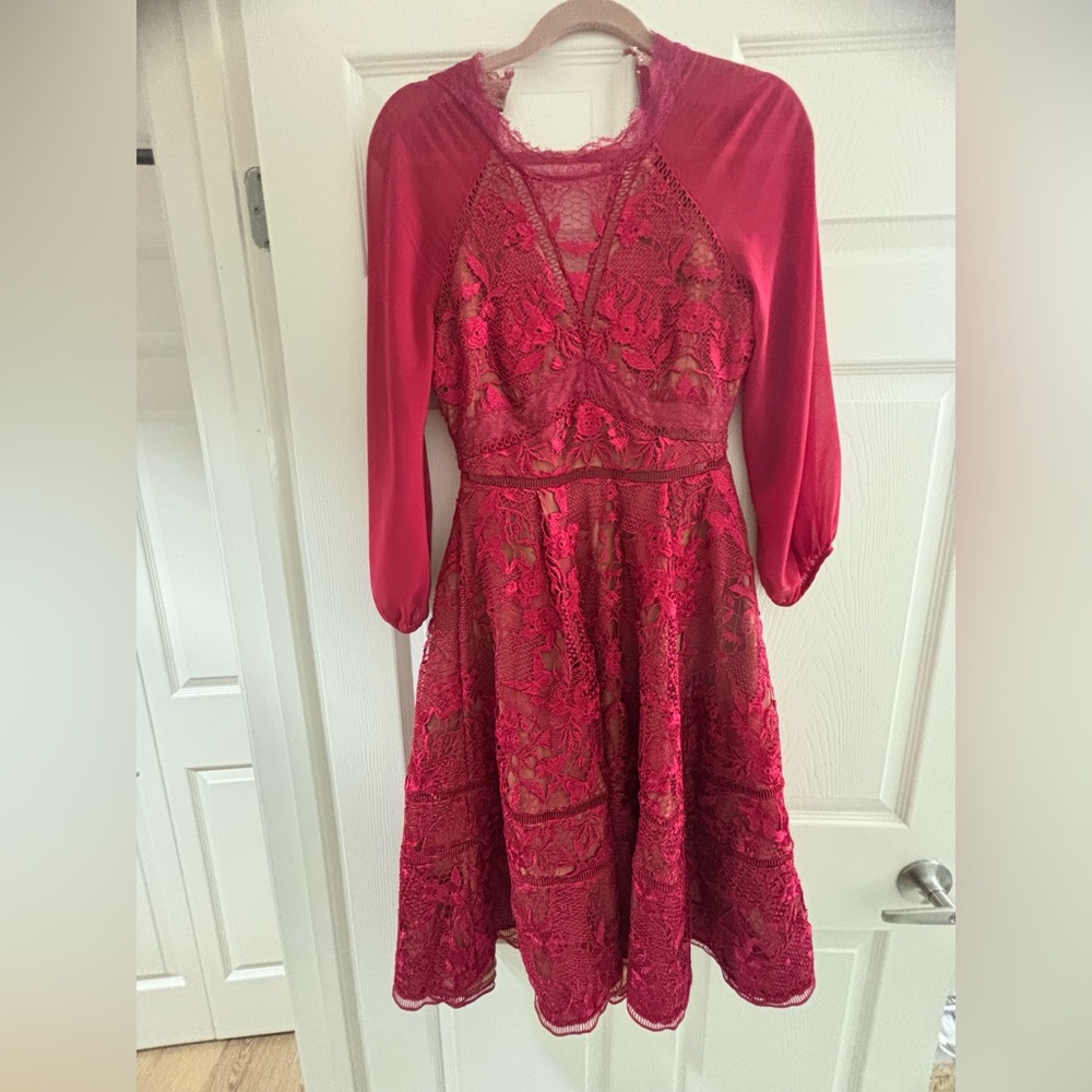 Beautiful Marchesa Notte Maroon Dress